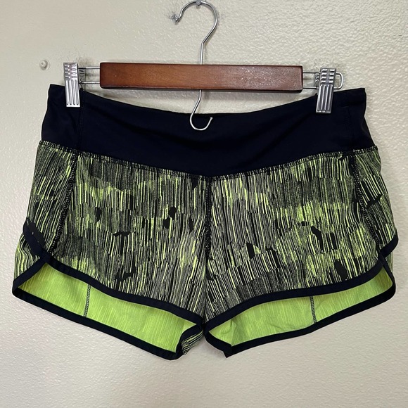 lululemon athletica Pants - Lululemon Speed Shorts 2.5" Green and Black Size 4